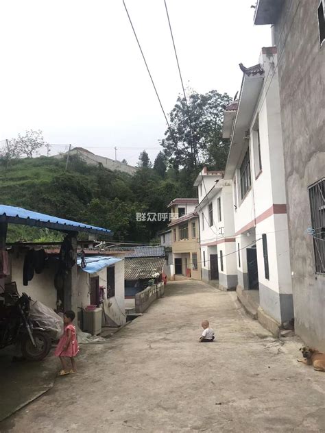 房子靠近高速公路